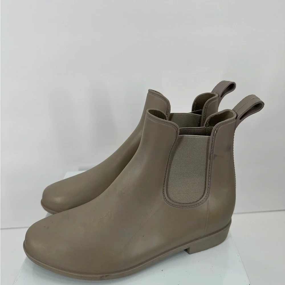 Chelsea Rain Boots Women’s size 8